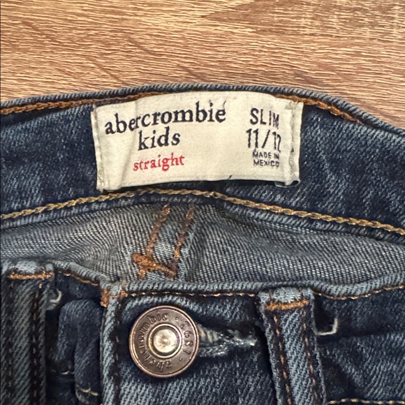 abercrombie kids Denim Jeans - Picture 2 of 2